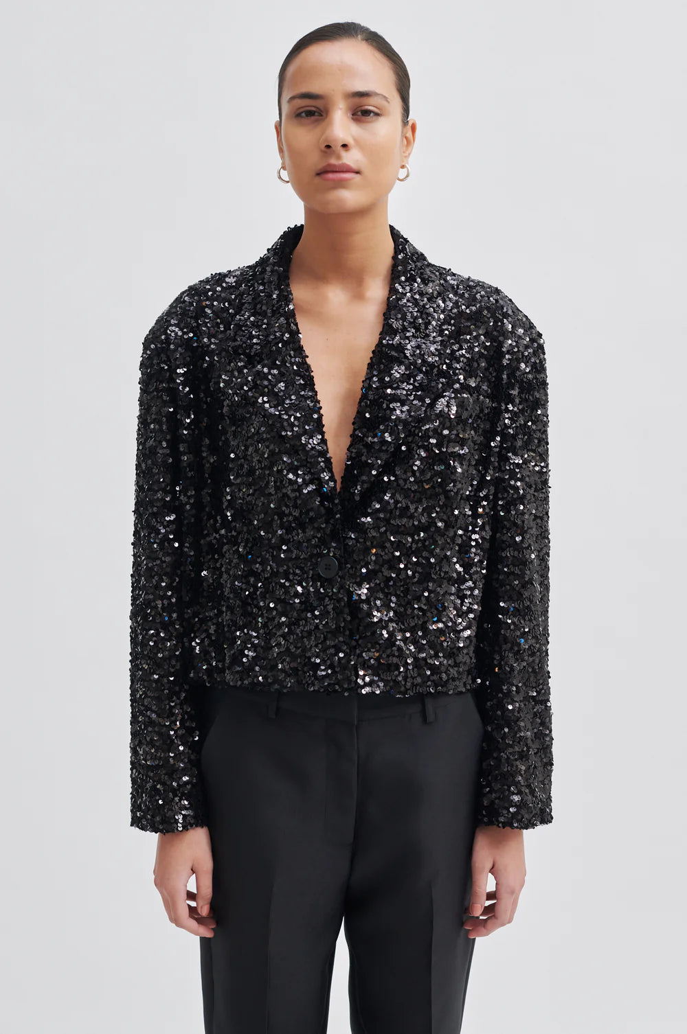 LUXURIOUS crop blazer