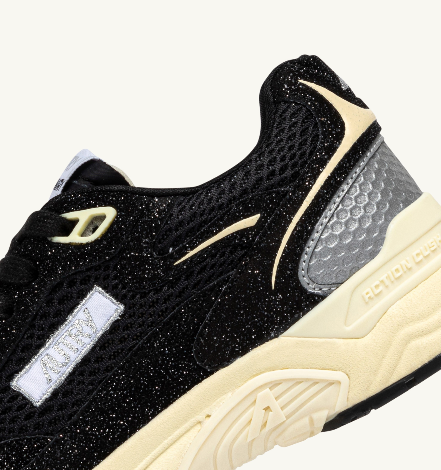 Baskets Hyperway Low Wom Black Silver