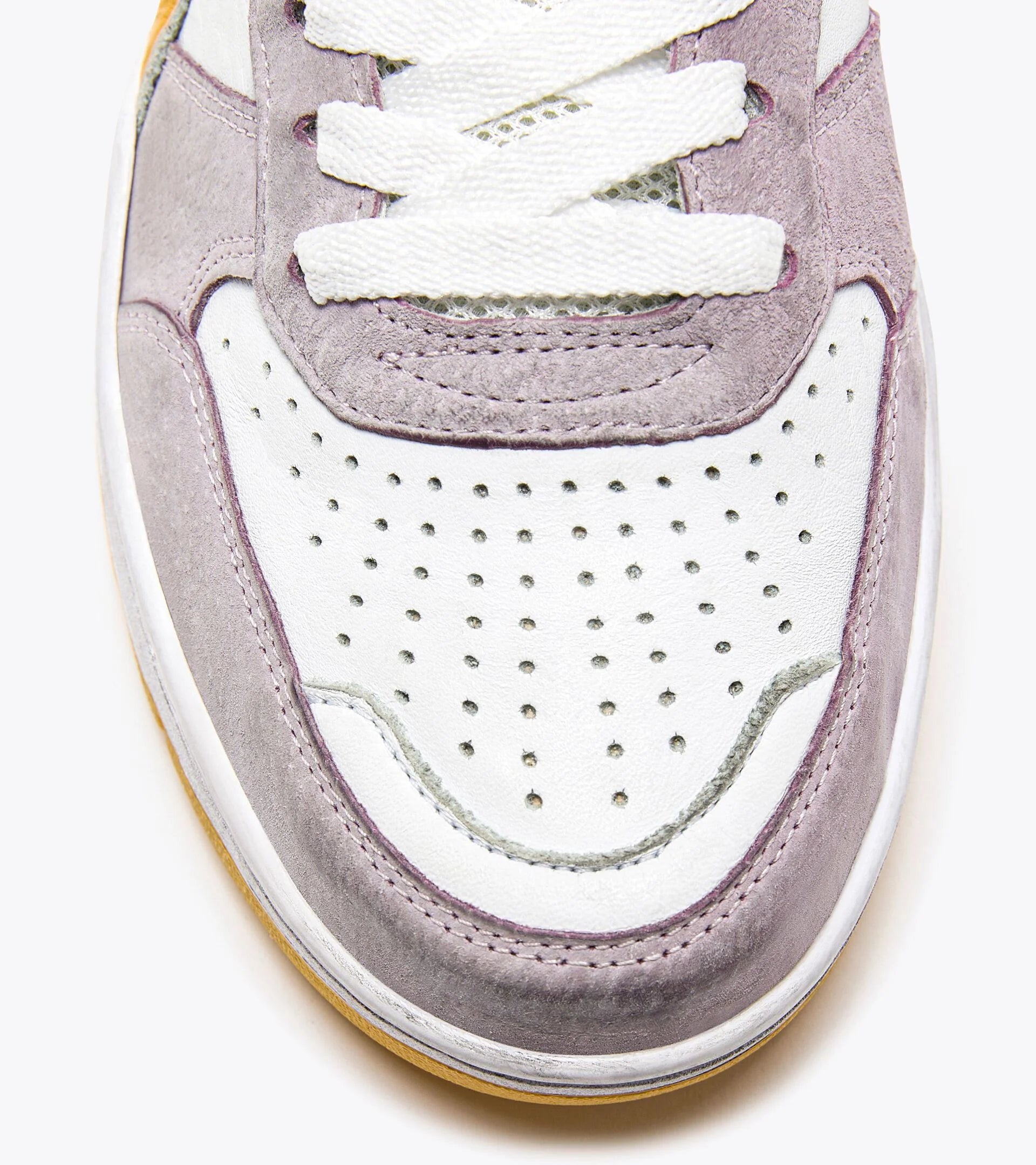 MID HIGH SNEAKER B.560 USED WN