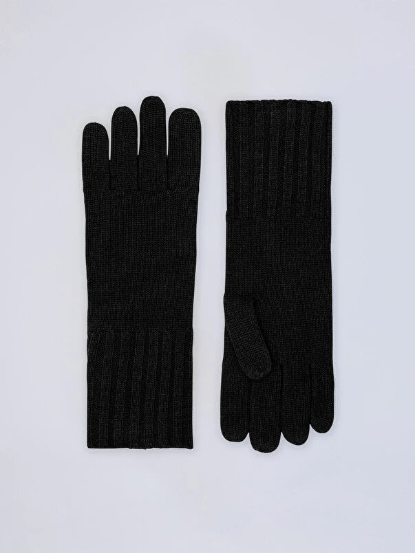 GANTS ANTONINE