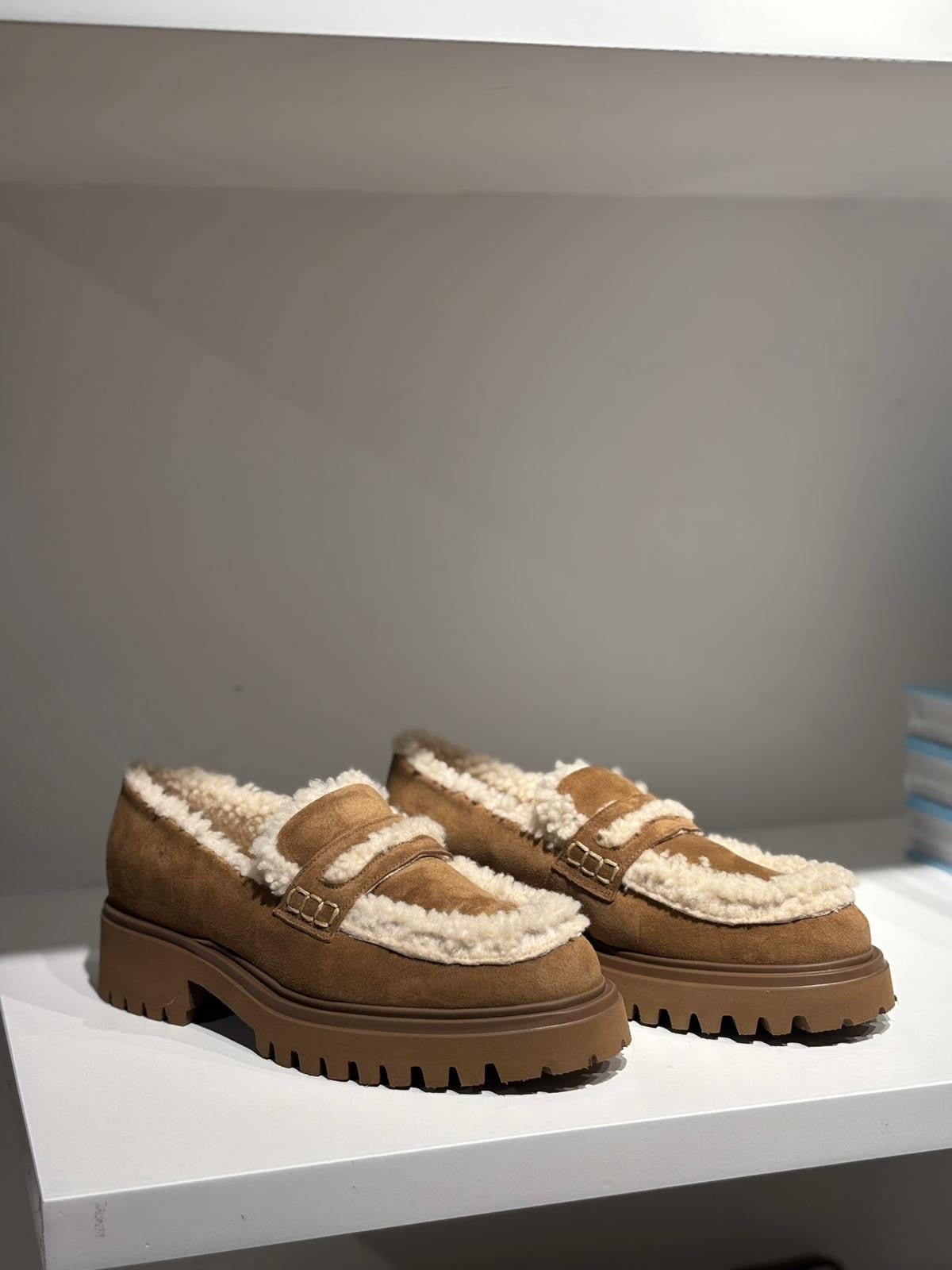 Mocassins daim fourrée
