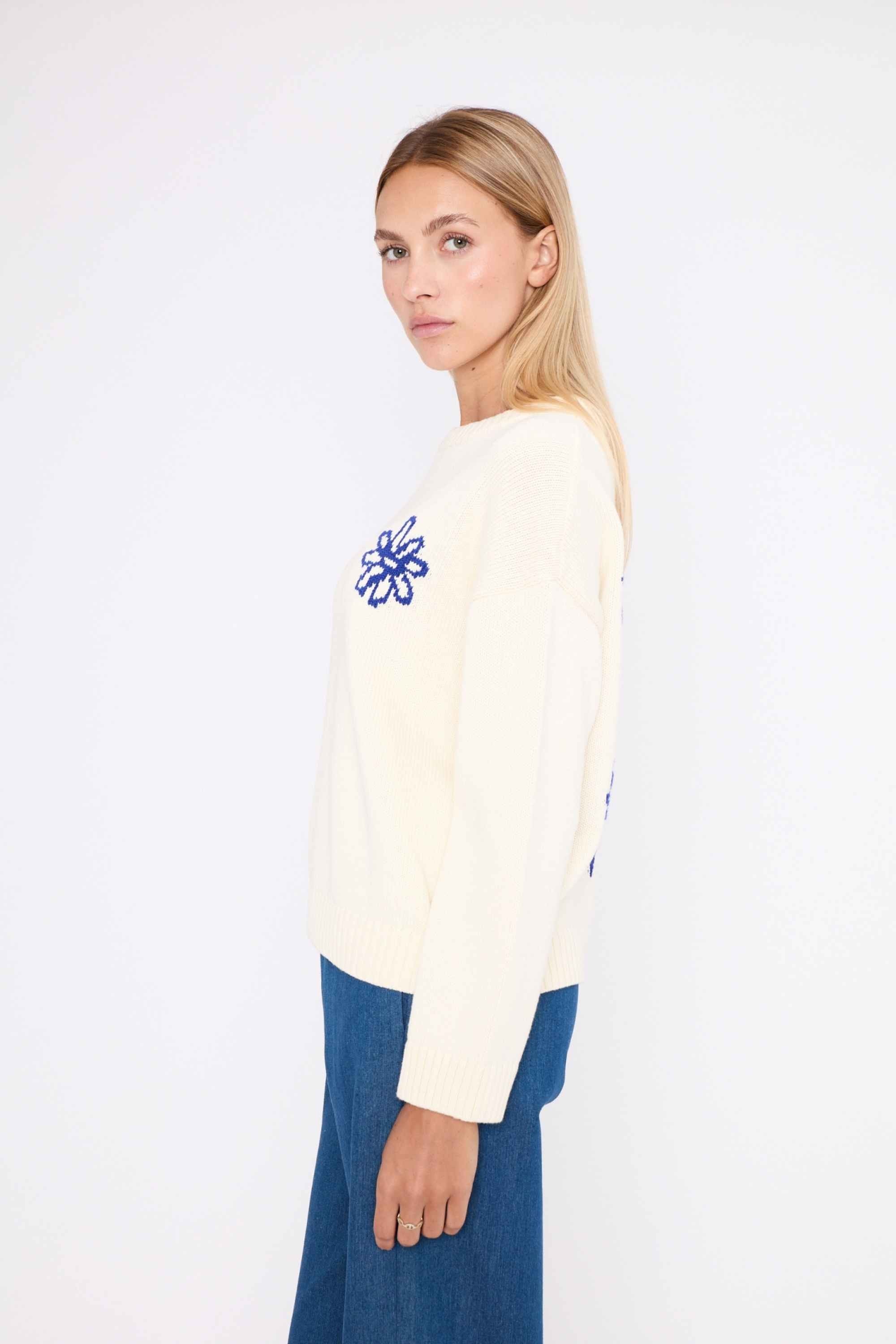 Pull CESARIA