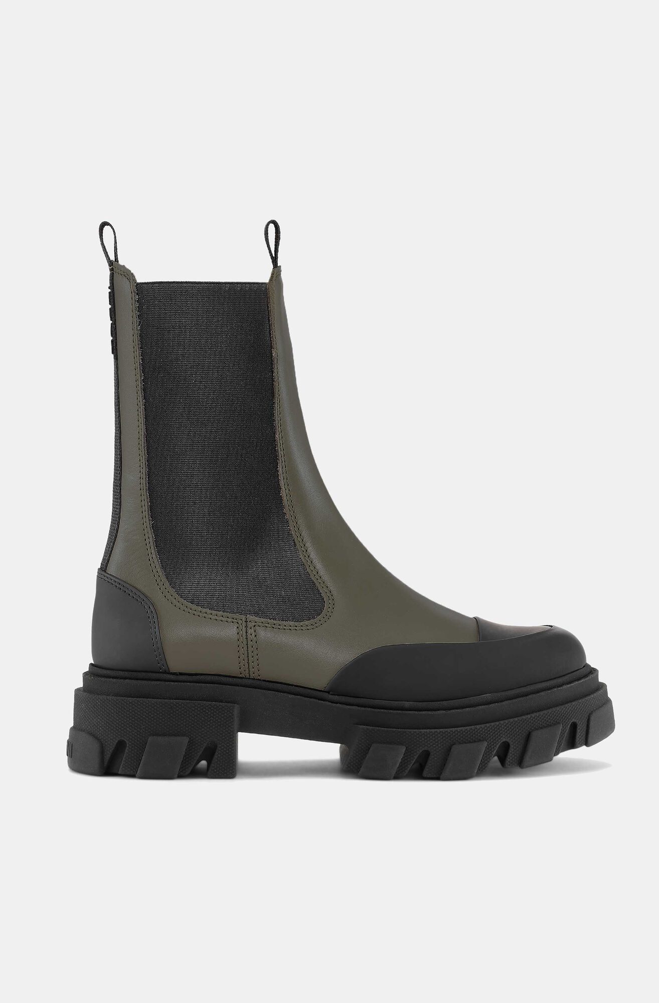 BOOTS MID CHELSEA