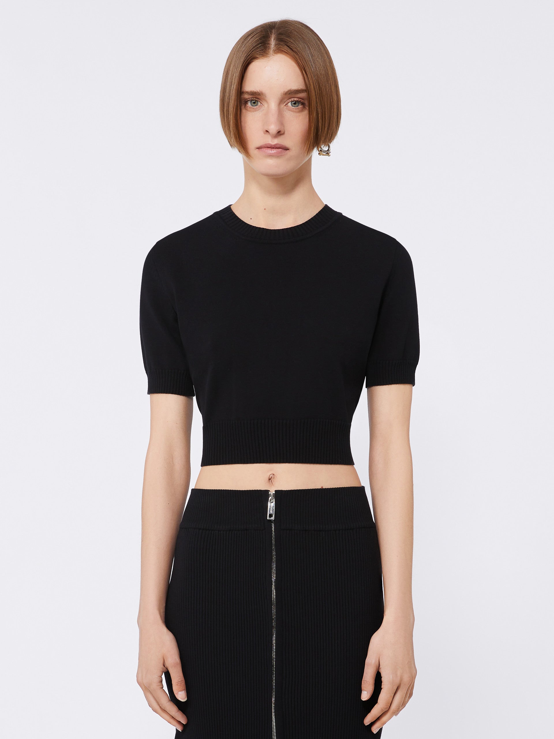 Pull BETTINA