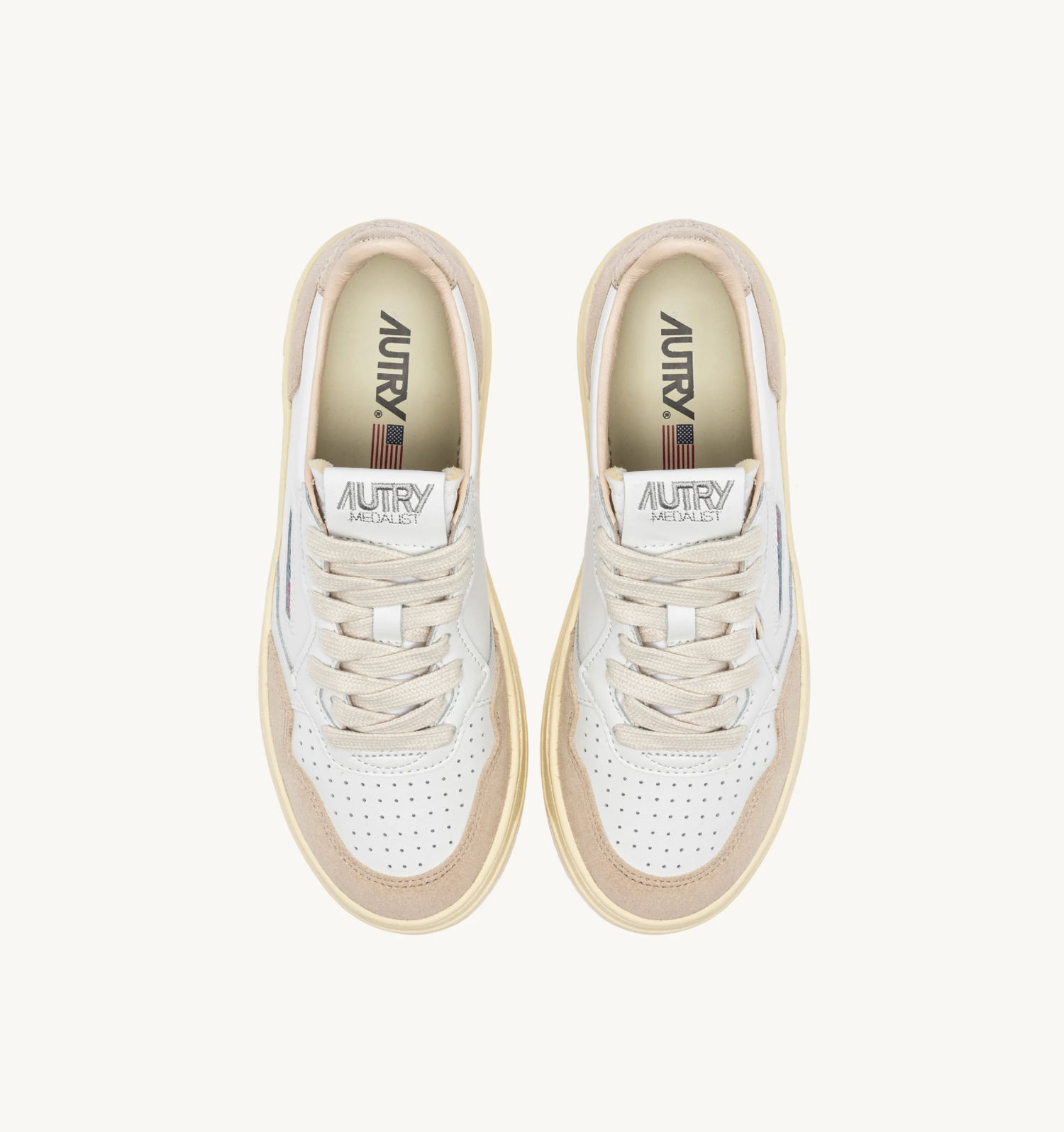 Baskets Medalist Low Wom Gold & Beige