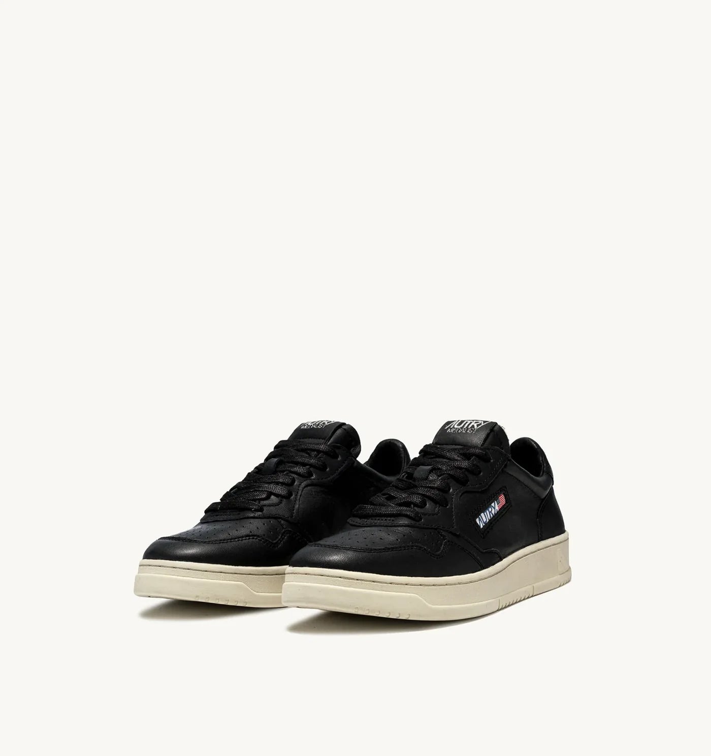 BASKET MEDALIST BASSES EN NAPPA NOIR SUPER SOFT