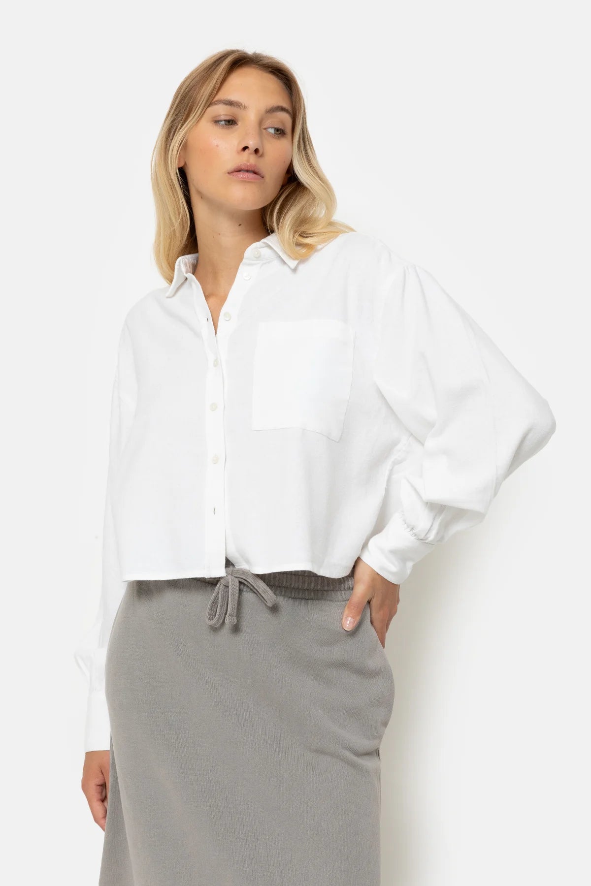 KARLOTTA crop shirt