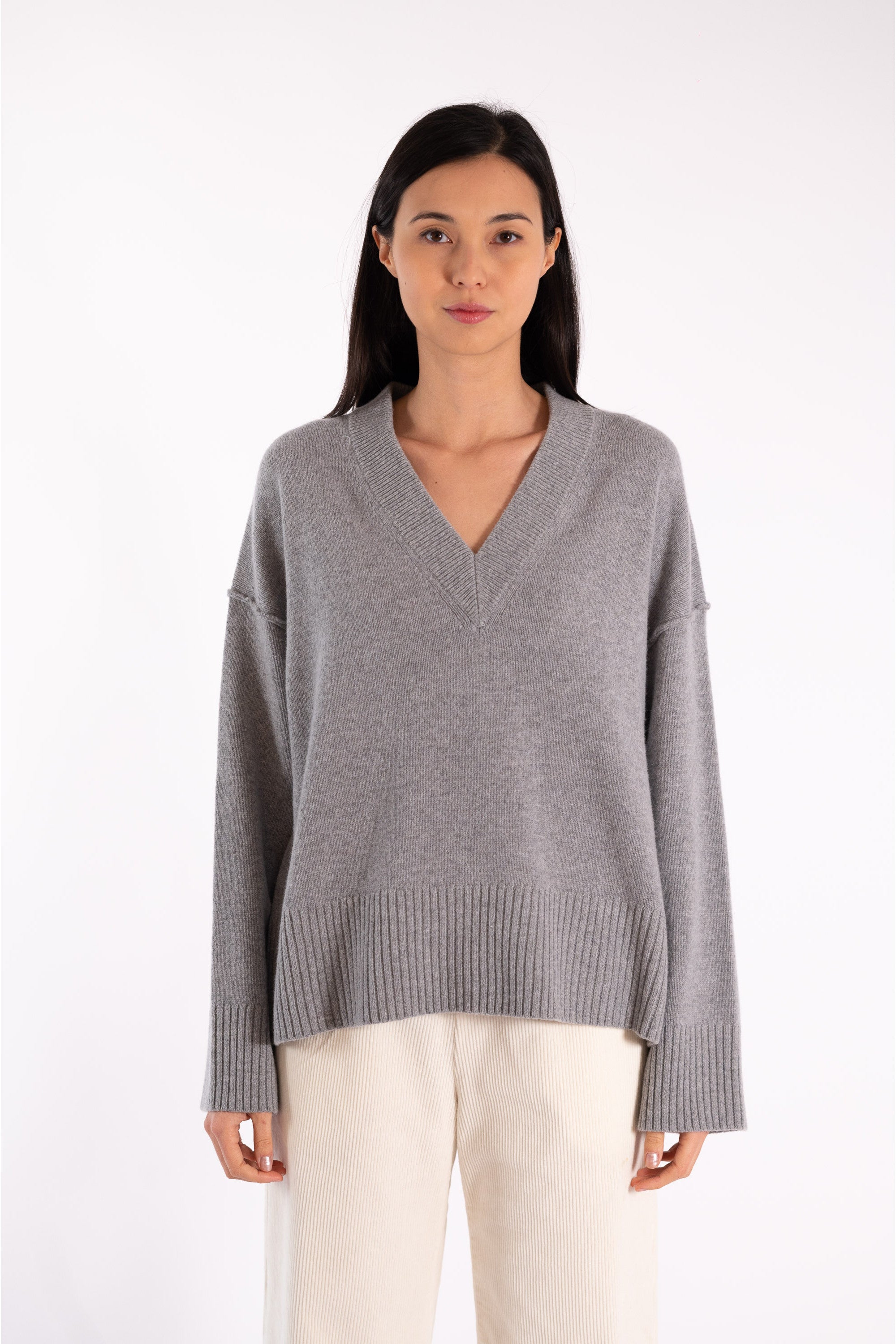 EDGAR oversized V-neck sweater 