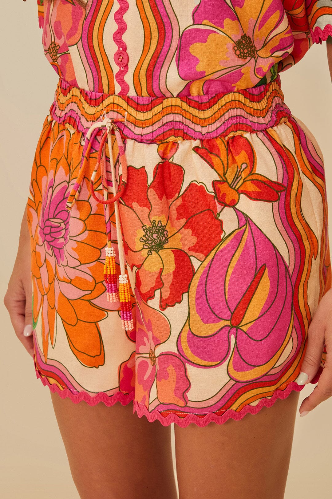 Short fleurs & perles