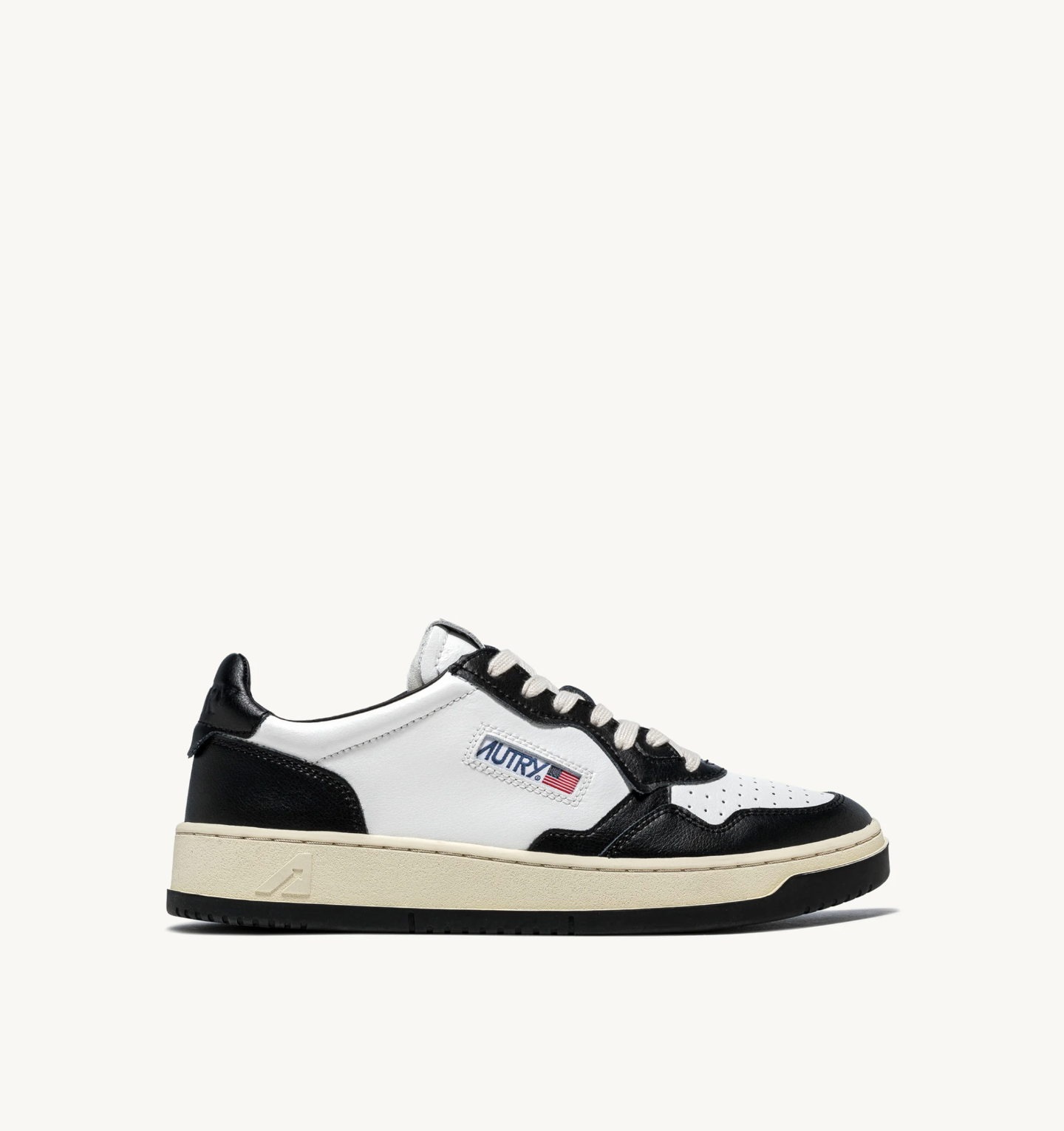 Baskets Medalist Low noir & blanc