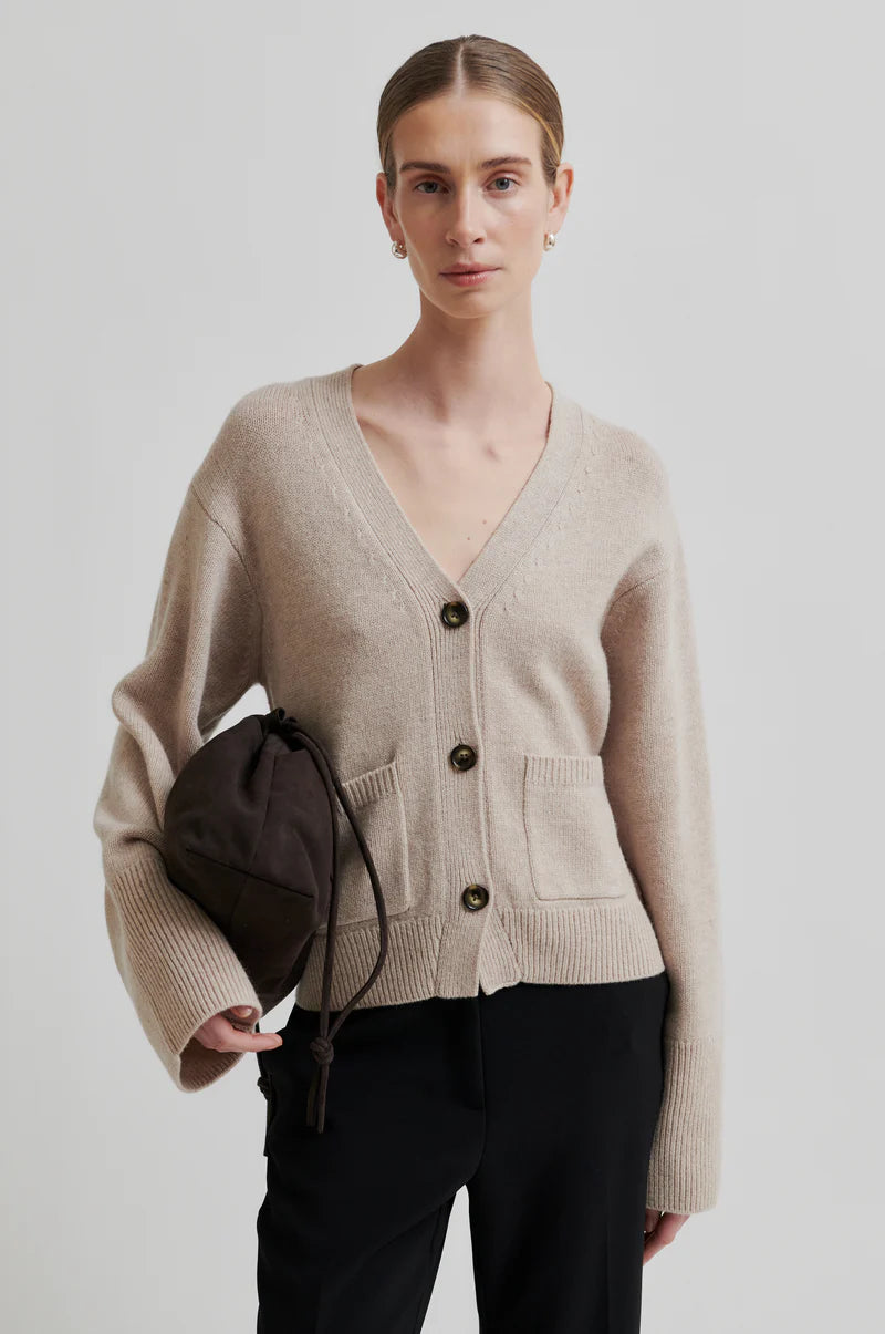 Cardigan Alpha